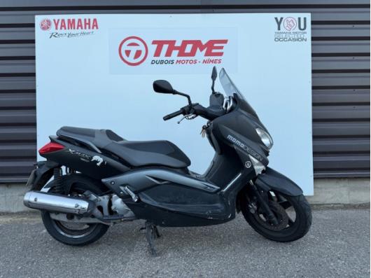 YAMAHA XMAX 125